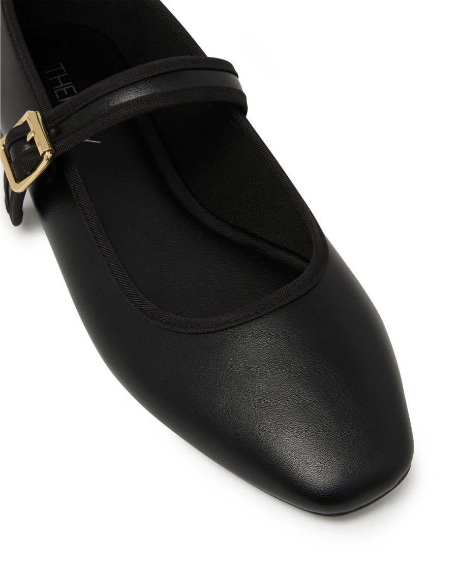 Balletcore Therapy Shoes | Faze Ballet Flat Black Smooth